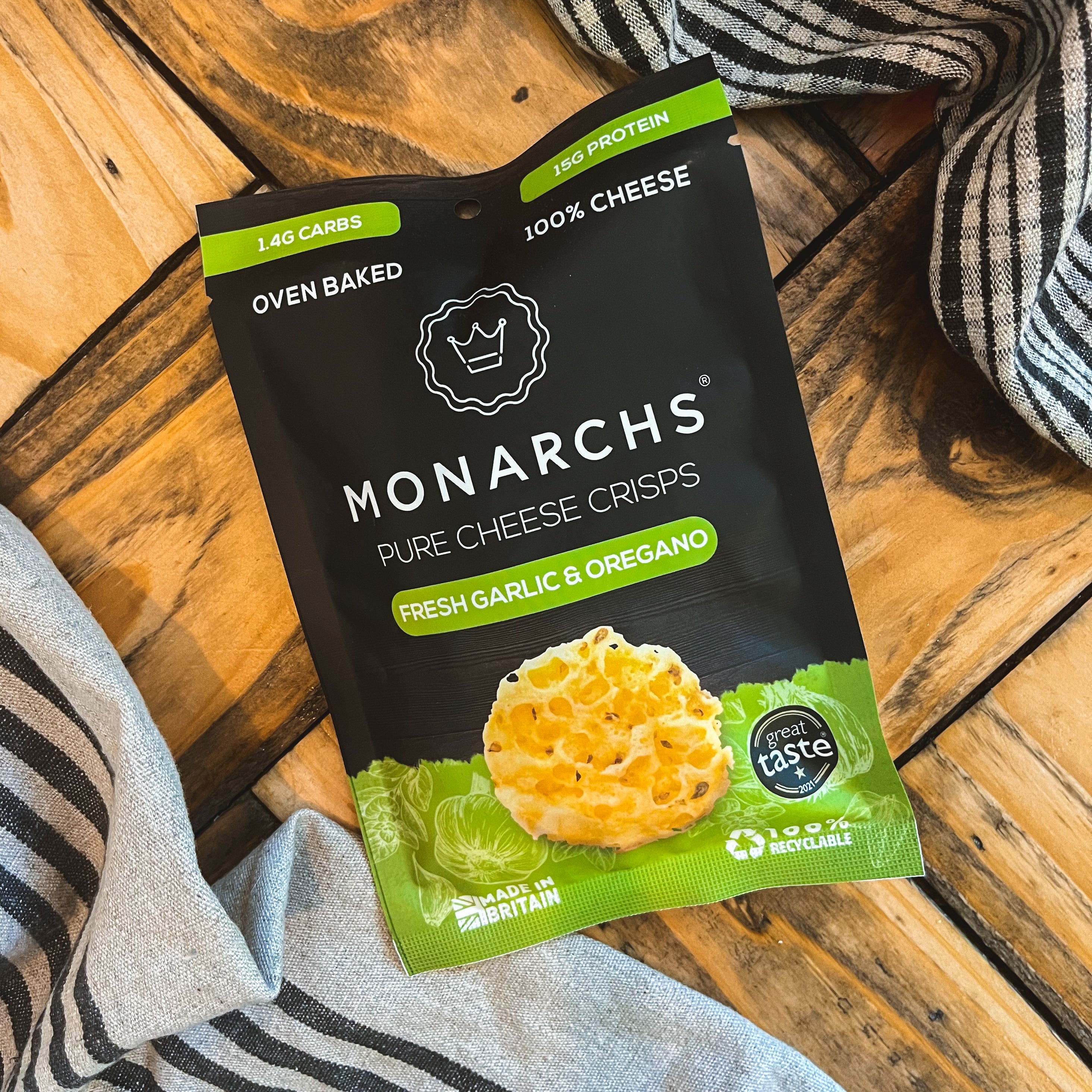 Fresh Garlic & Oregano Cheese Crisps 32g - Monarchs